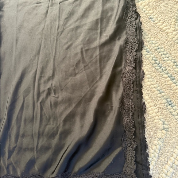 Wild fable satin maxi - Picture 2 of 3